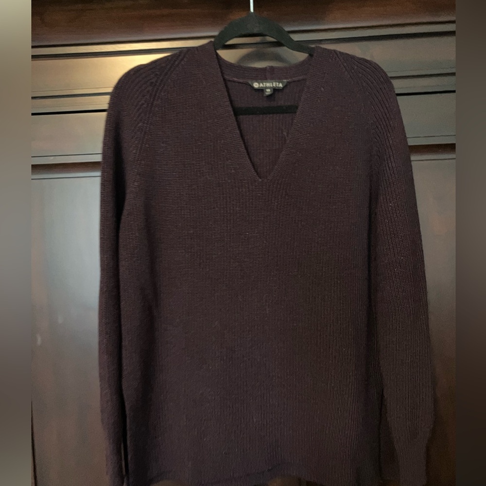 Athleta V-Neck Oversized Sweater in Dark Burgundy